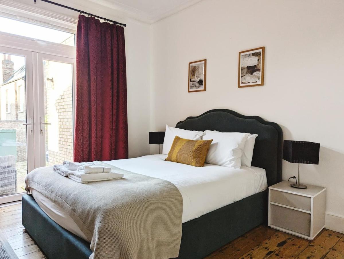 Apartamento Colney Hatch Lane - Spacious 2-bed 2-bath With Private Garden